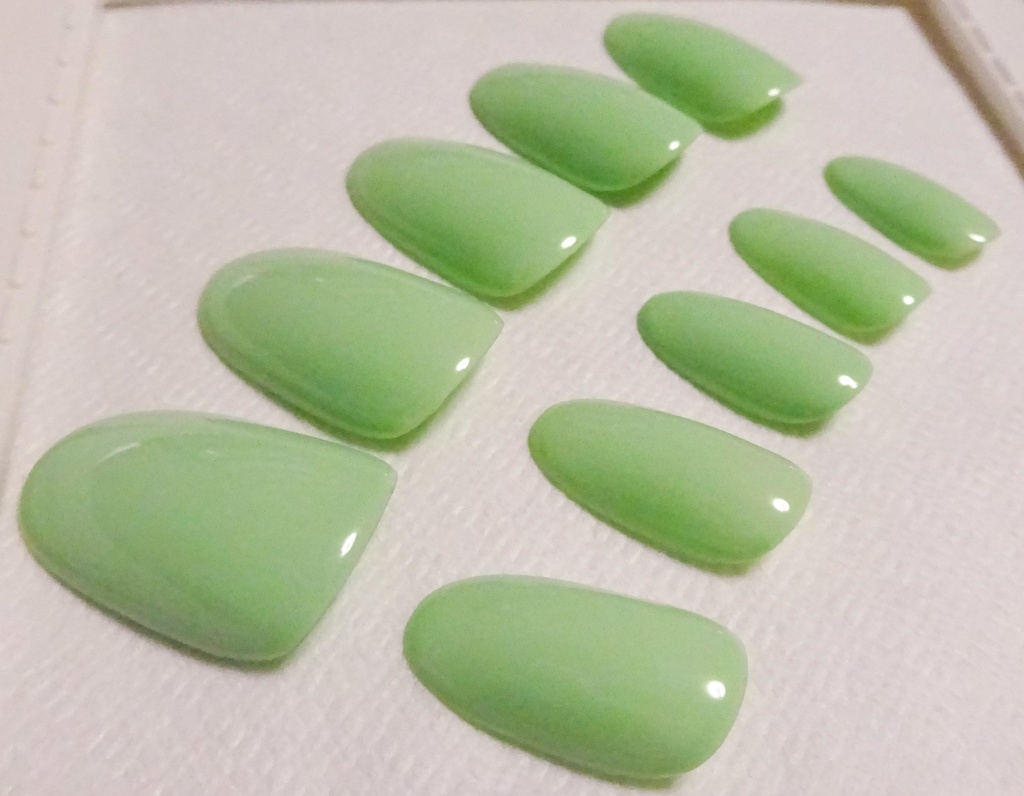 パステルグリーン 推し色 ワンカラー 単色 ネイルチップ No,1