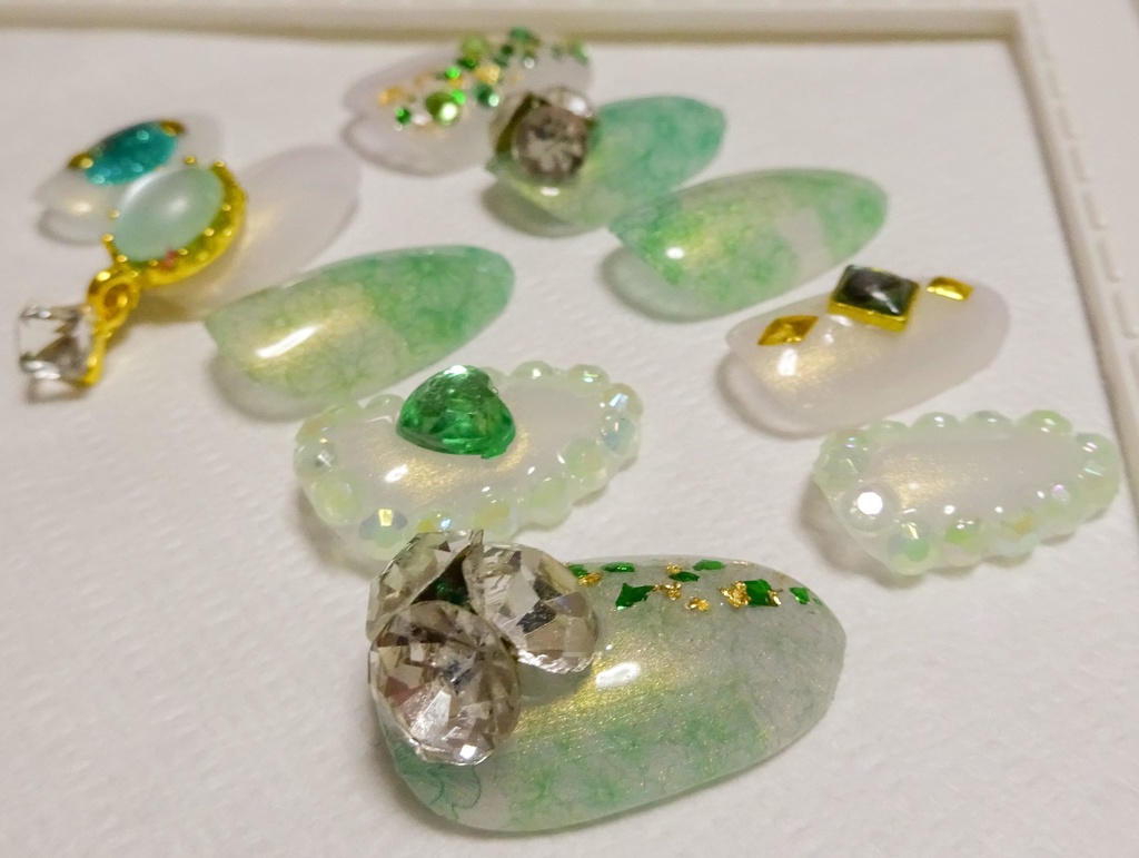 グリーン ホワイト 花 フラワー ネイルチップ No,14