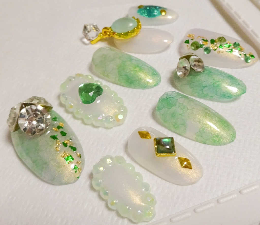 グリーン ホワイト 花 フラワー ネイルチップ No,14