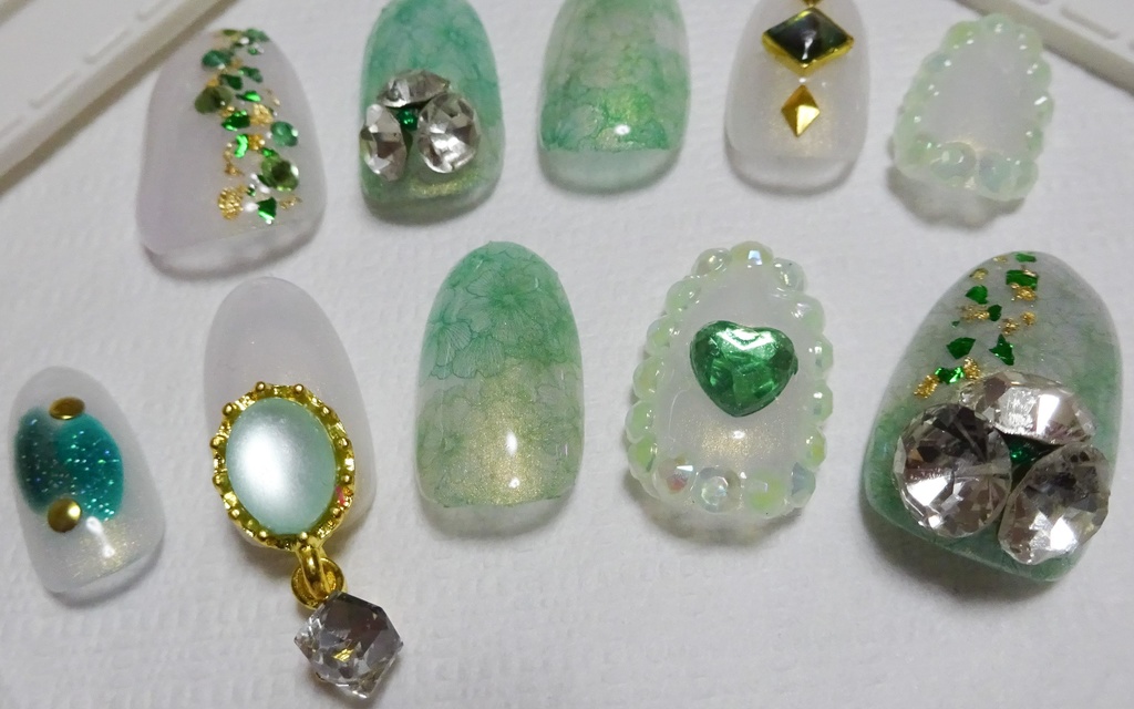 グリーン ホワイト 花 フラワー ネイルチップ No,14