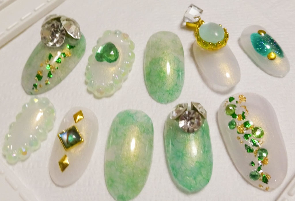 グリーン ホワイト 花 フラワー ネイルチップ No,14