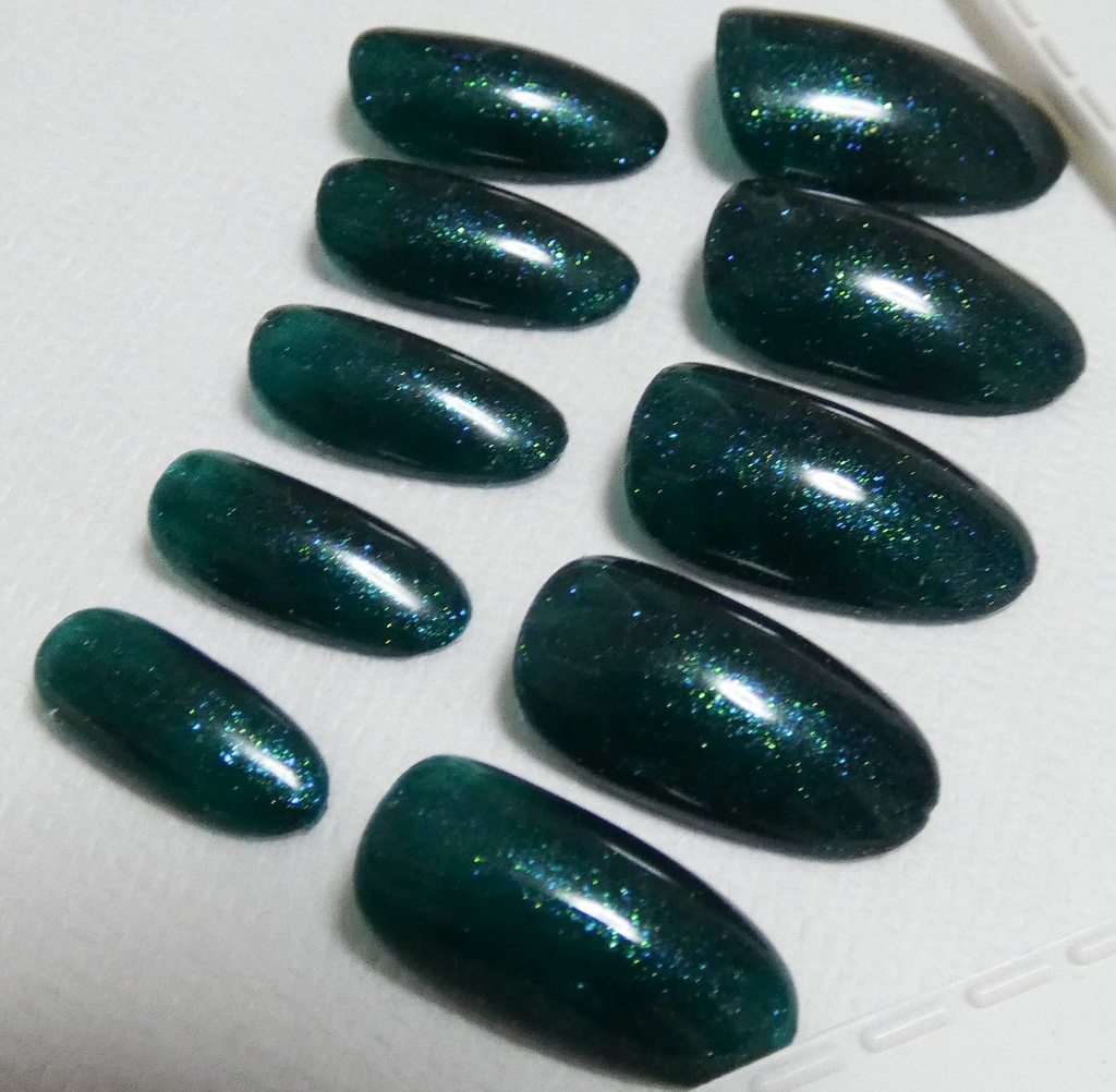 ダークグリーン 緑 推し色 ラメカラー ネイルチップ No,5