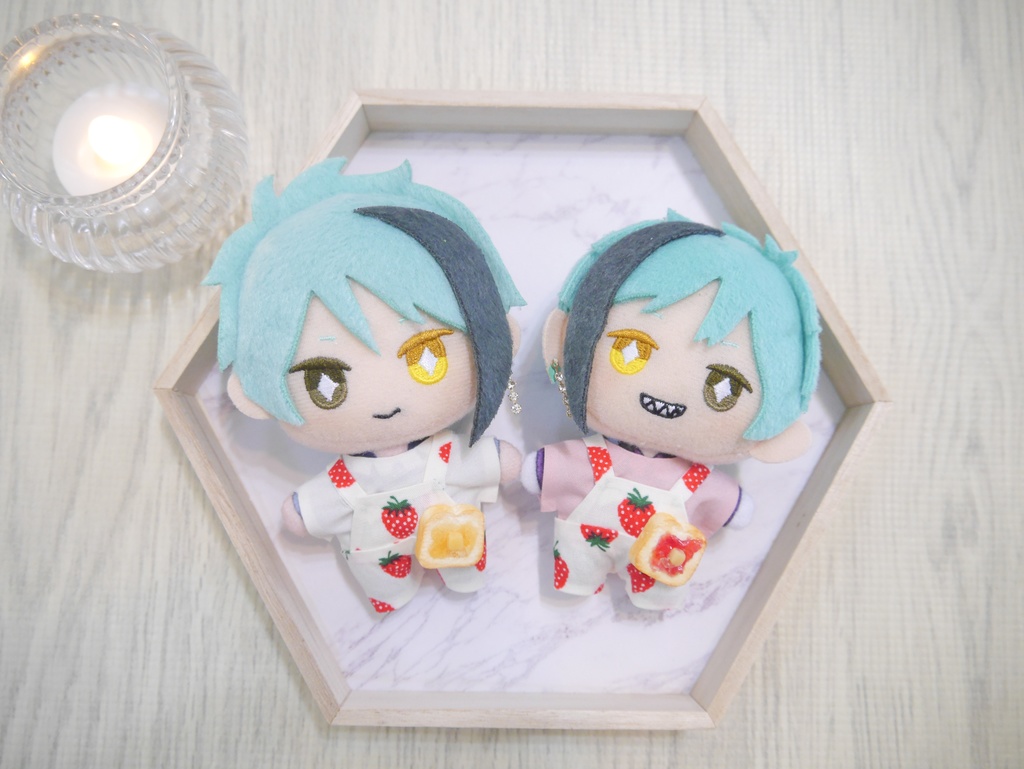 (白)いちごサロペット