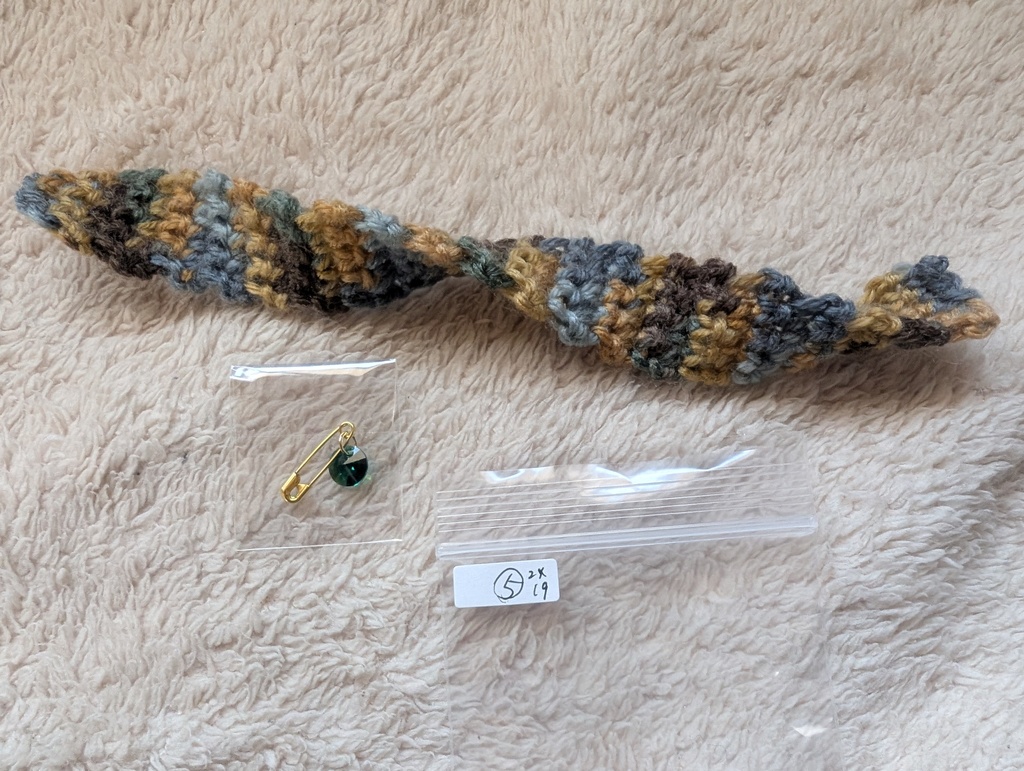 ぬい用 ざっくり ニットマフラー&ストールピン