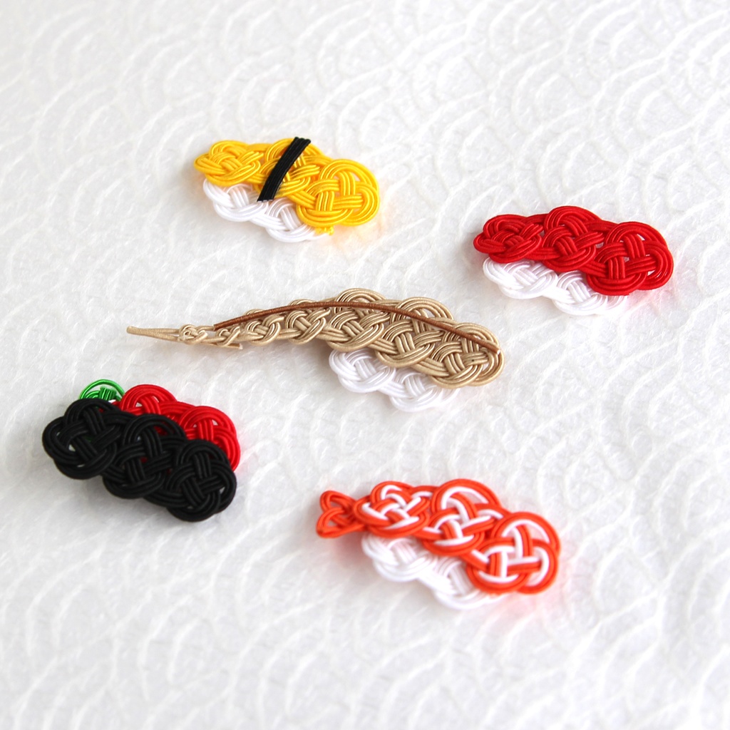 水引のお寿司ブローチ