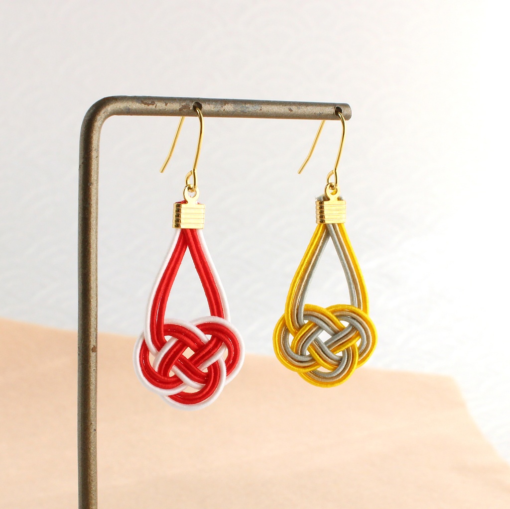 水引ピアス・イヤリング-あわじ結び-