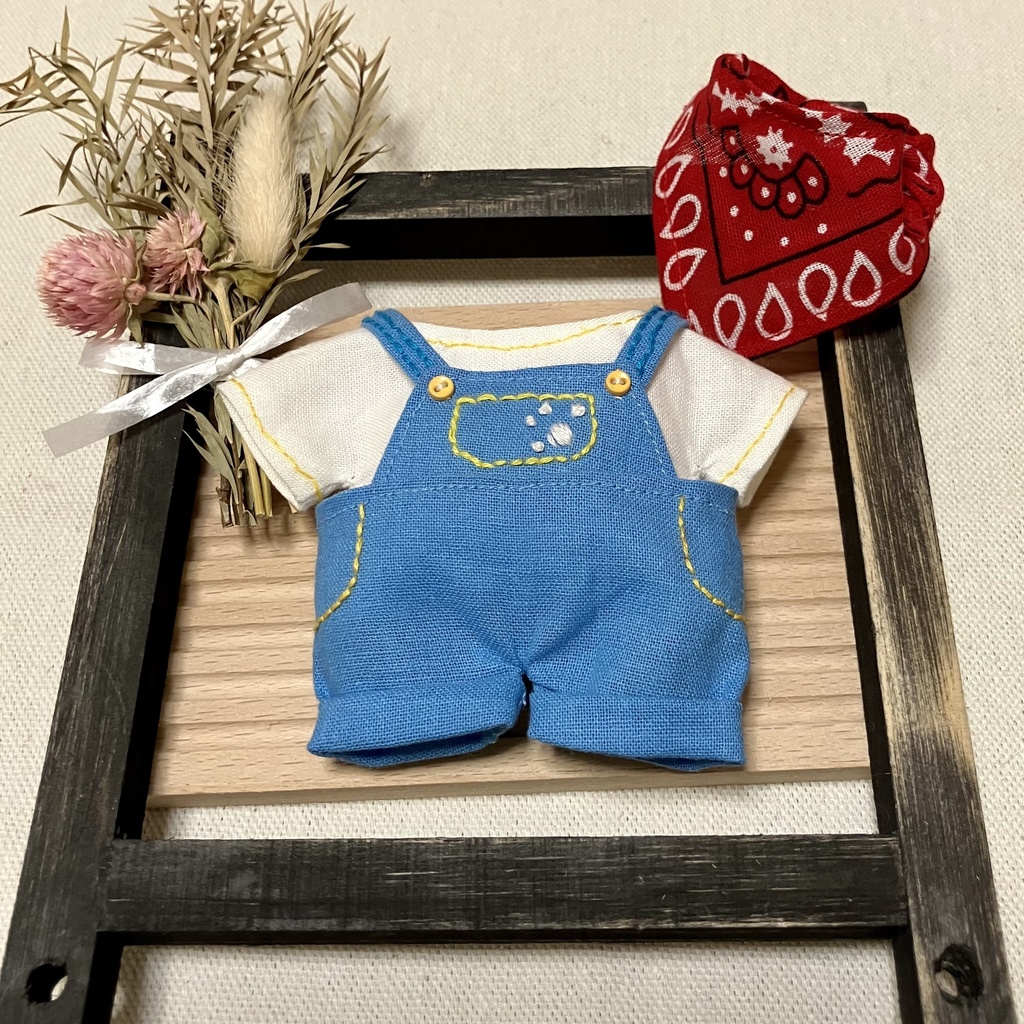 刺繍入りサロペット&シャツ(スカーフ付き)