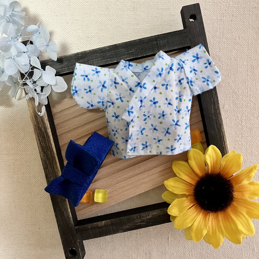 浴衣 花柄(うちわ付き)