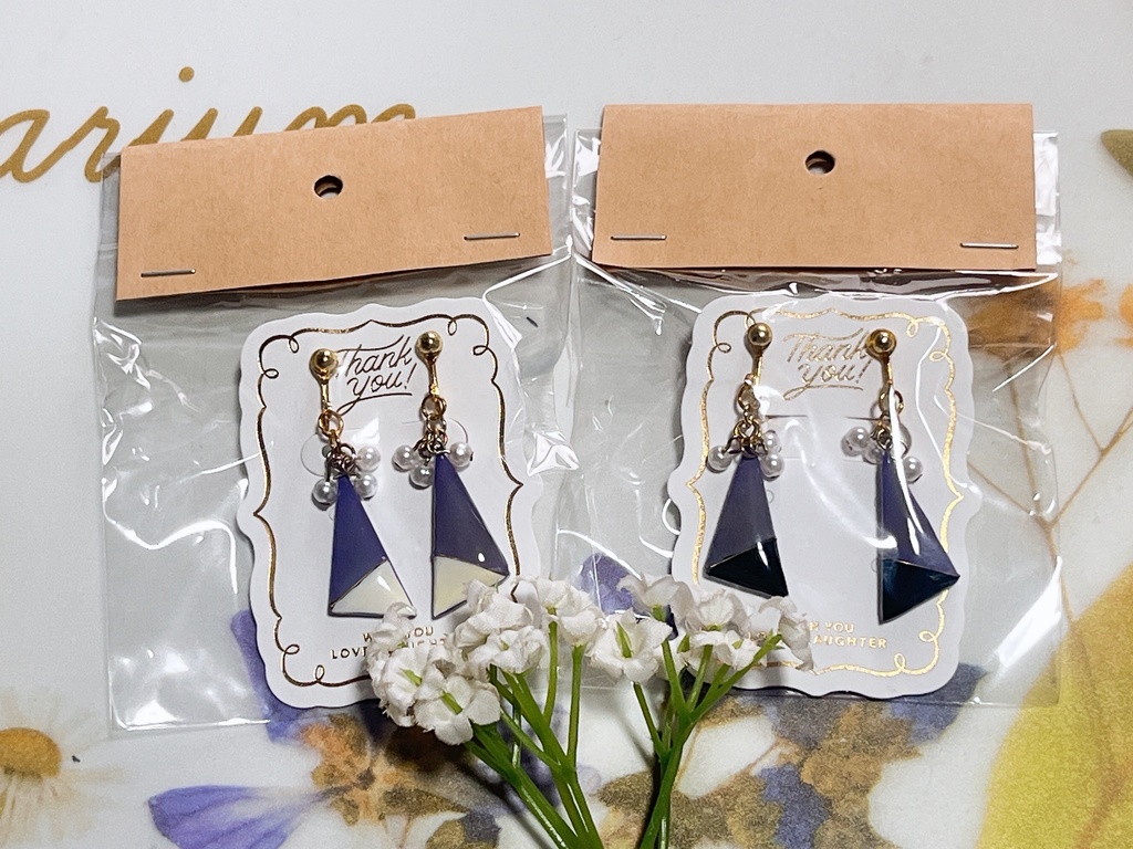 寮カラーイヤリング