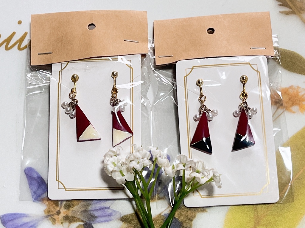 寮カラーイヤリング