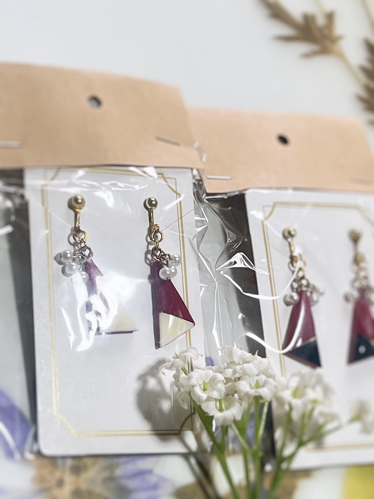 寮カラーイヤリング