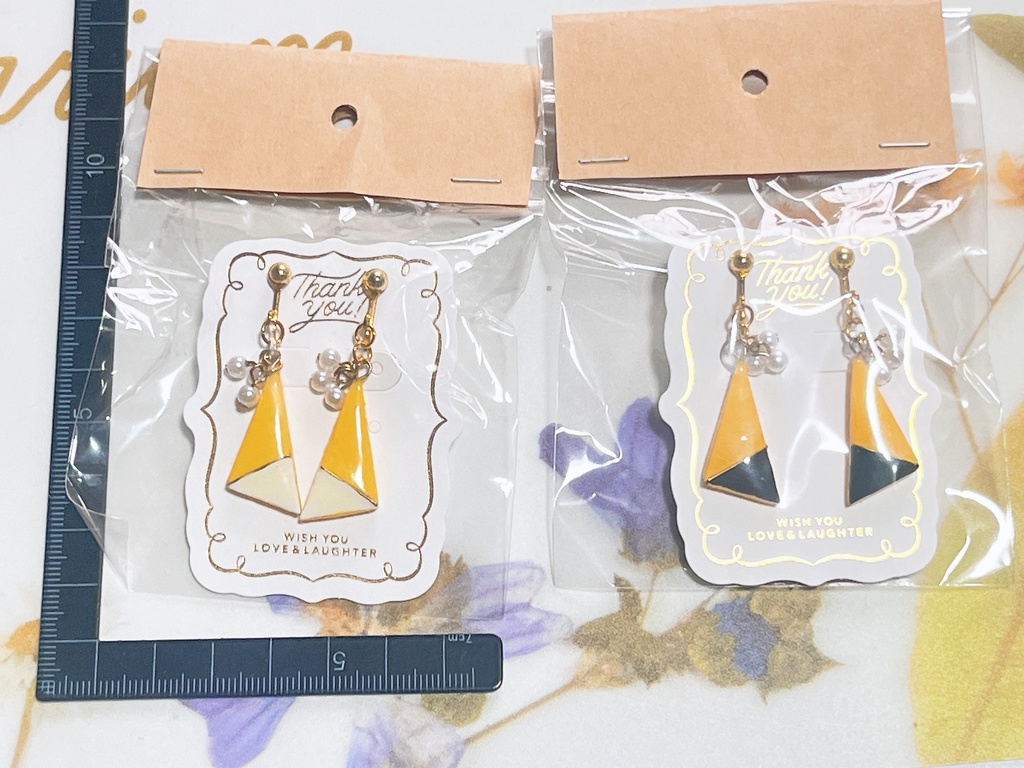 寮カラーイヤリング