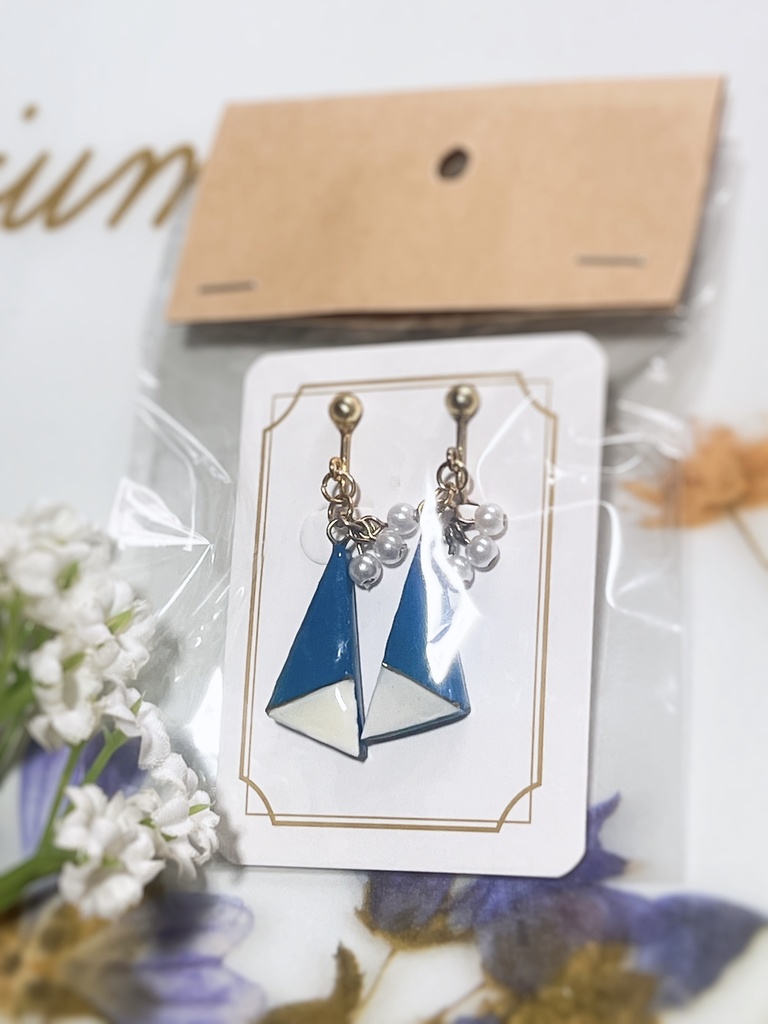 寮カラーイヤリング