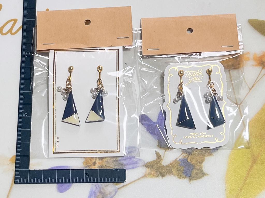 寮カラーイヤリング