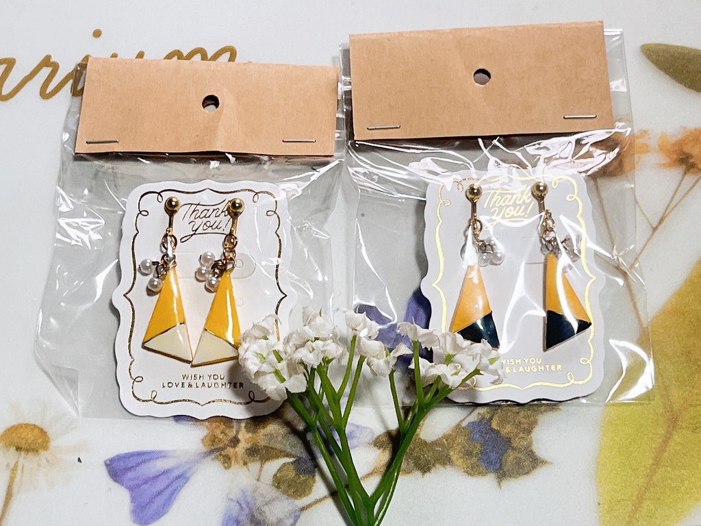 寮カラーイヤリング