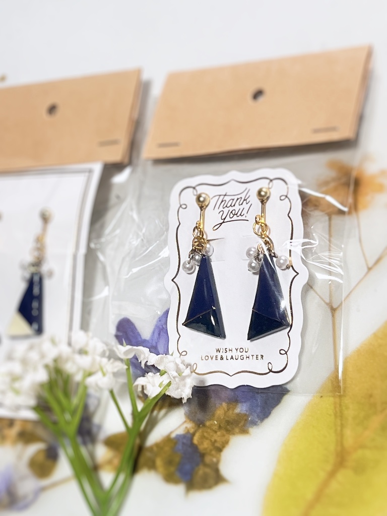 寮カラーイヤリング