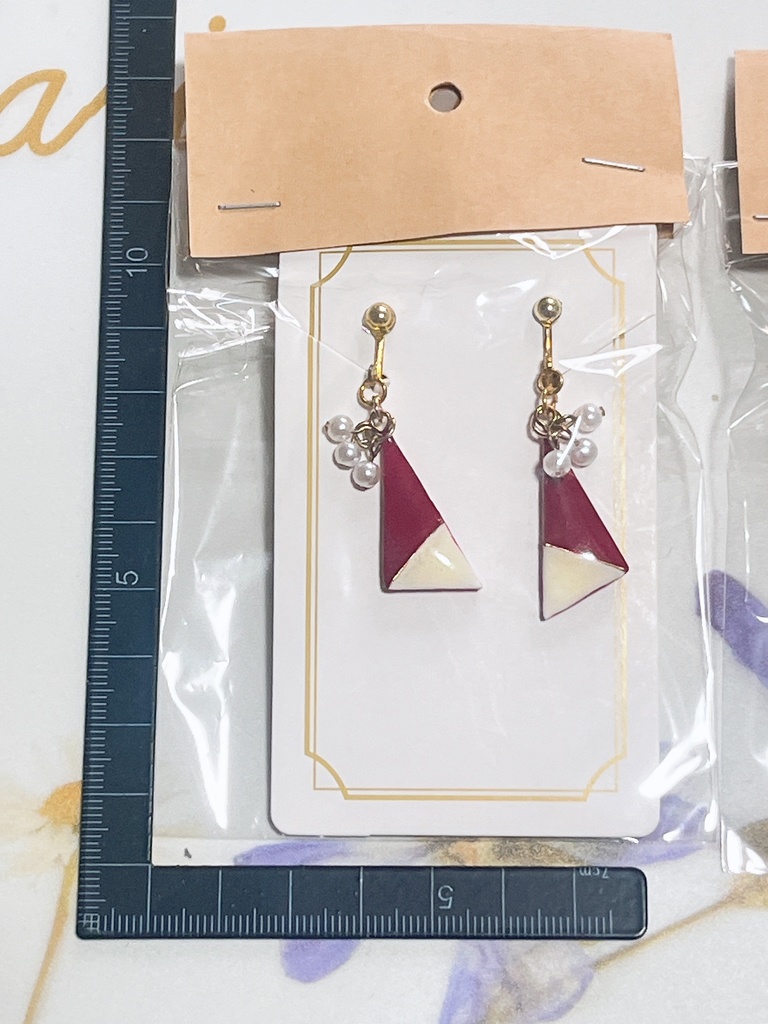 寮カラーイヤリング