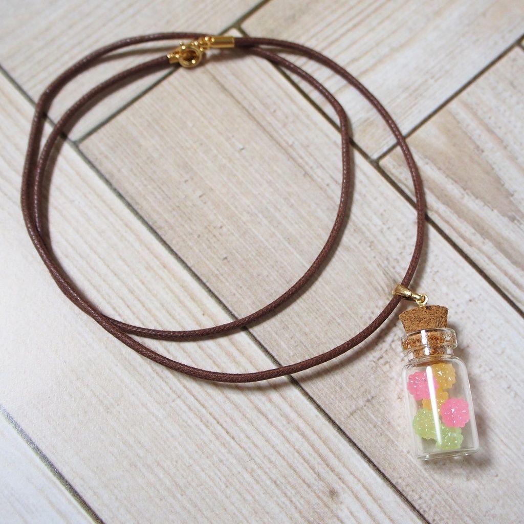 瓶詰め金平糖のネックレス(お色は9種類)