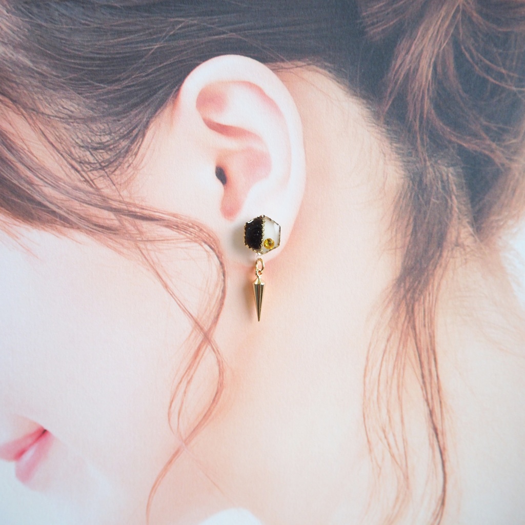 Crazy:Bイメージ ハニービーピアス/イヤリング