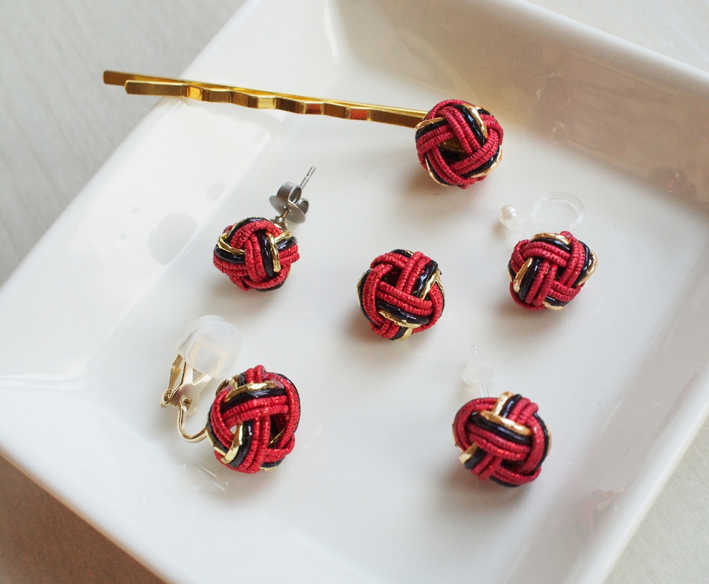 紅月イメージアクセサリー「紅あわじ」ワンポイントver