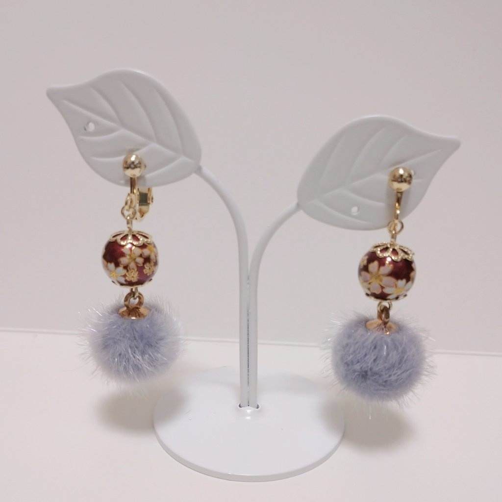 紅月イメージ桜ビーズピアス