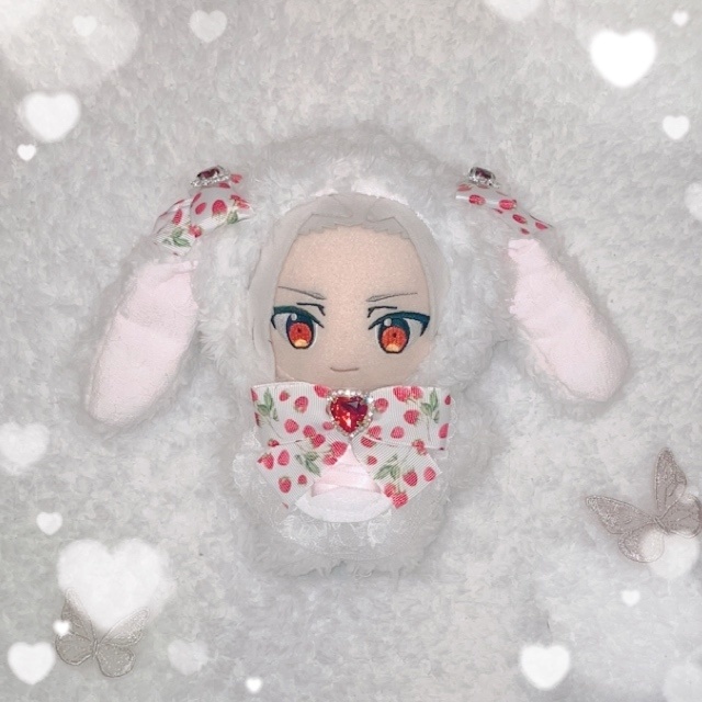 いちごうさぎちゃんぬい服🍓