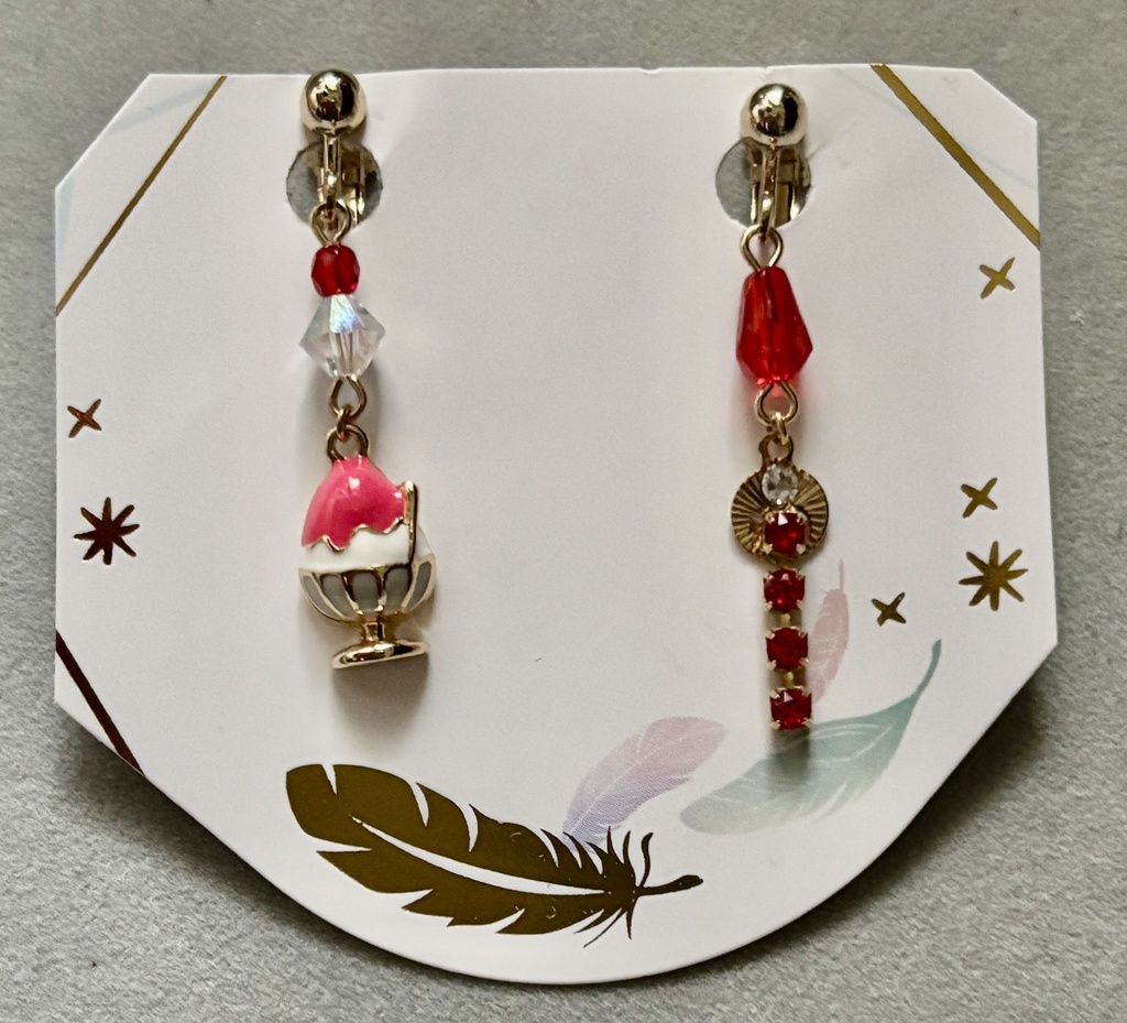 かき氷のアクセサリー（イチゴ）