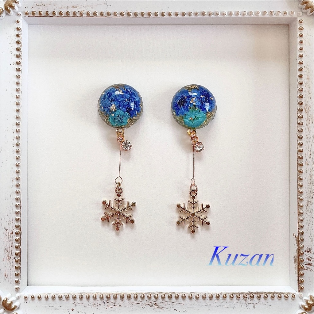 ONEPIECE かすみ草とイメージチャーム モチーフピアス・イヤリング 〔C〕