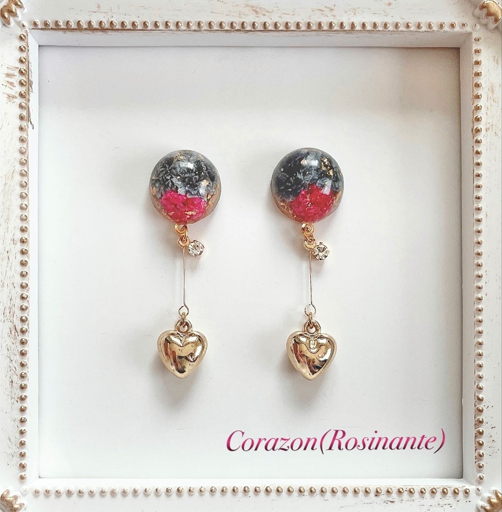 ONEPIECE かすみ草とイメージチャーム モチーフピアス・イヤリング 〔C〕