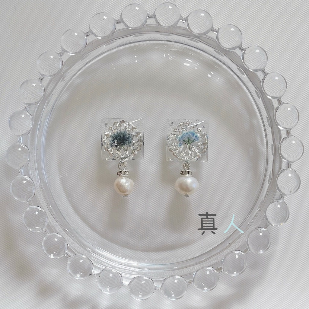 呪術廻戦 かすみ草&キラキラジュエリー モチーフピアス・イヤリング 〔B〕