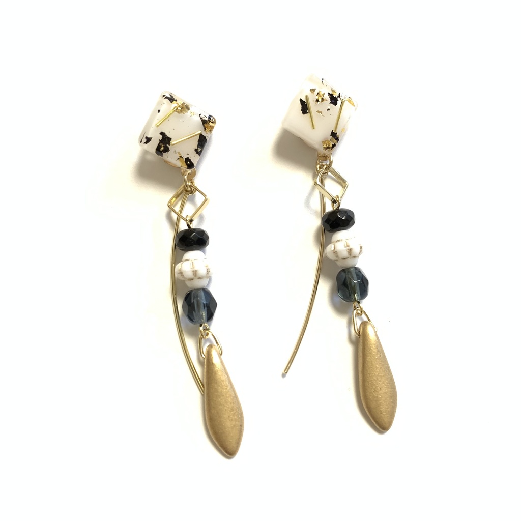 鶴丸国永イメージピアス（とうらぶ）