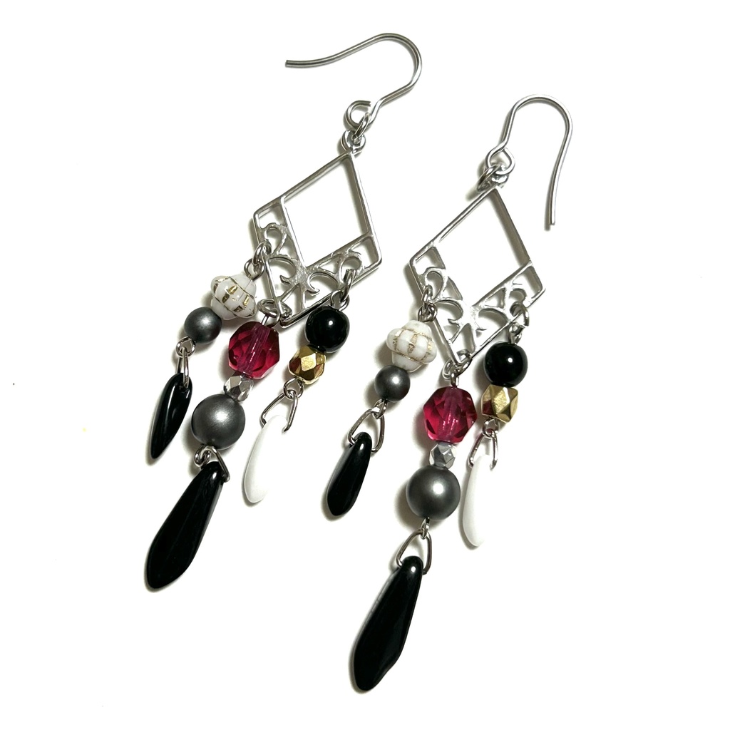 後家兼光イメージピアス・イヤリング（とうらぶ）