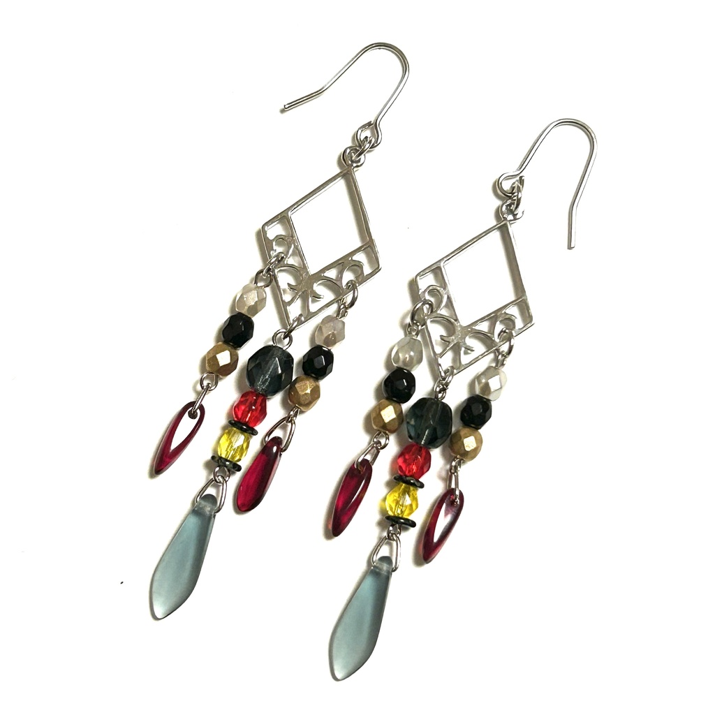 大典太光世イメージピアス・イヤリング（とうらぶ）