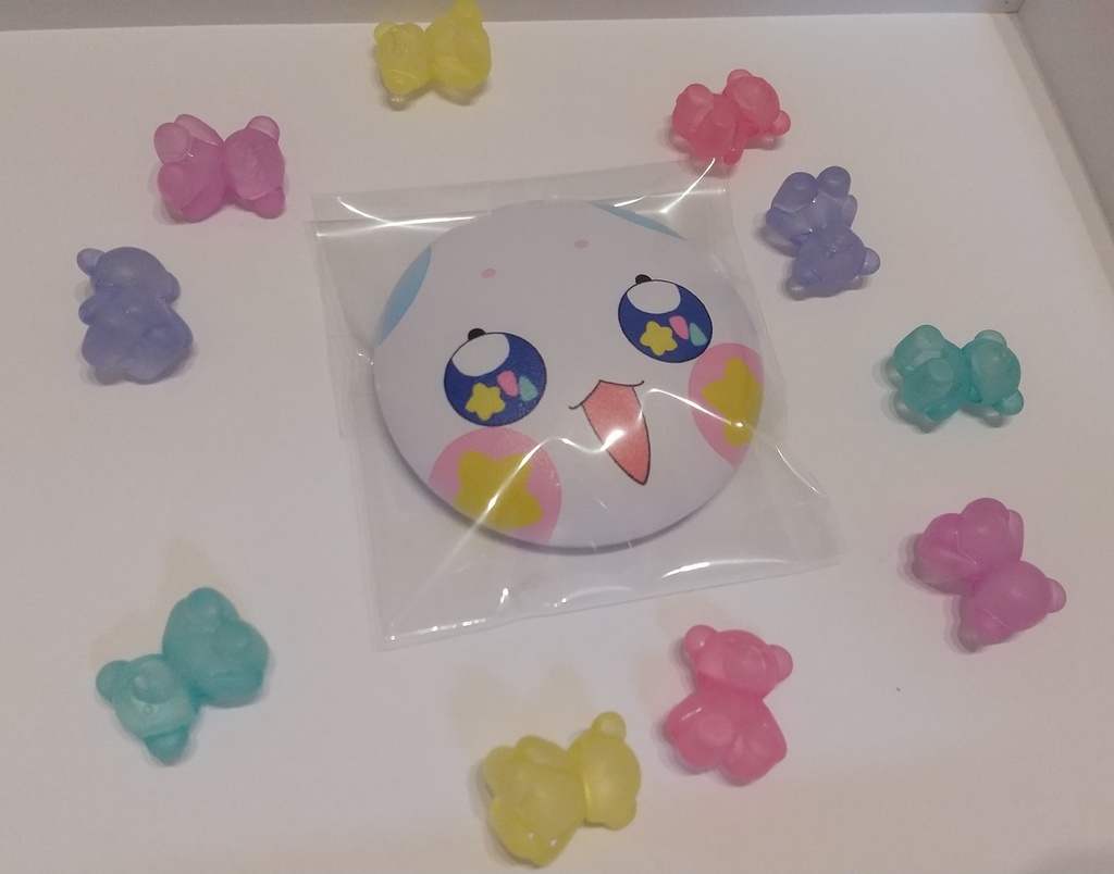 06  ぷにぷに缶バッジ フワ