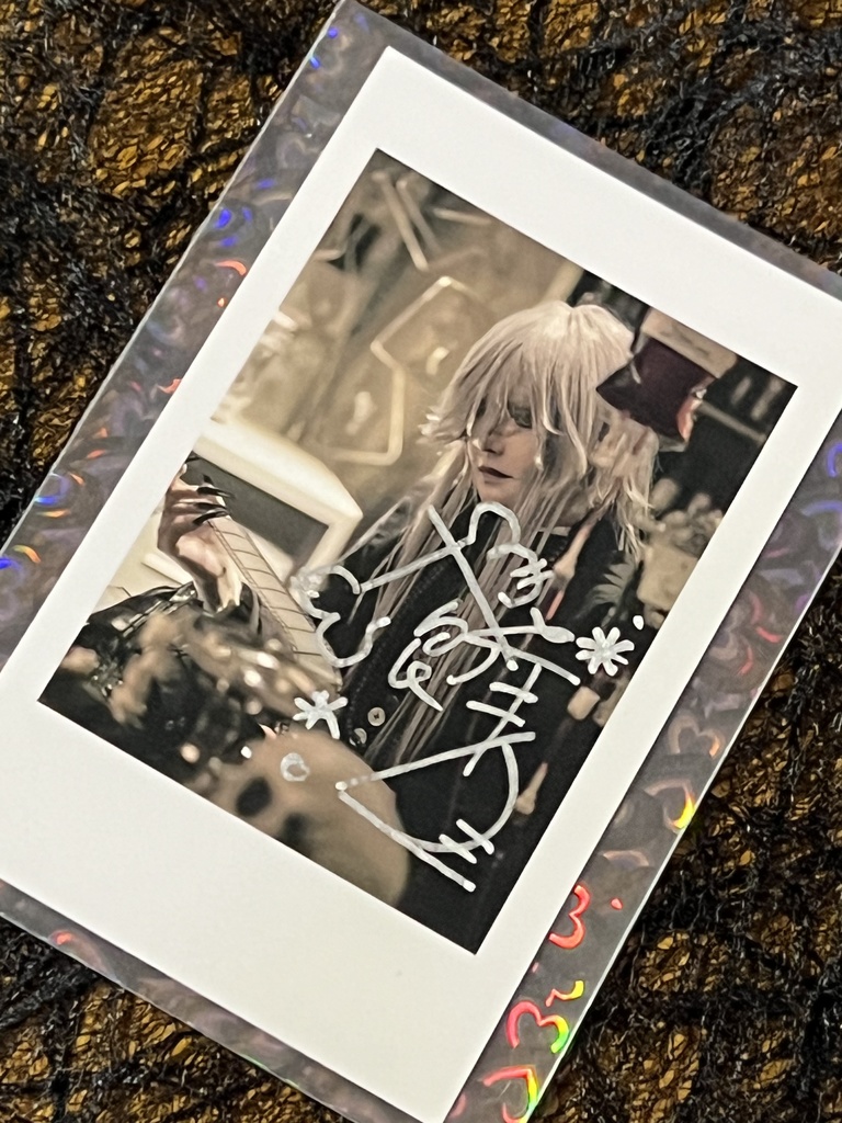 サイン入りチェキ風ブロマイド×1