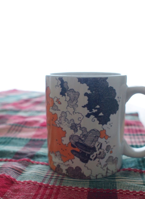 マグカップ-円筒の空を縫って