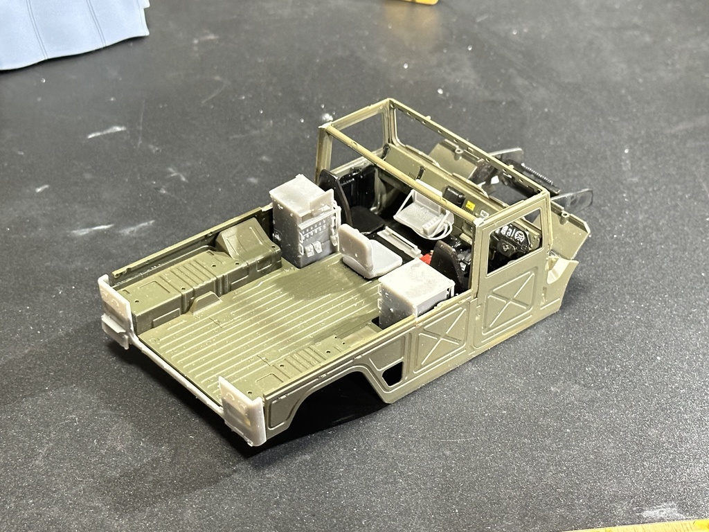 1/35中距離多目的誘導弾(走行状態)ファインモールド高機動車用改造キット