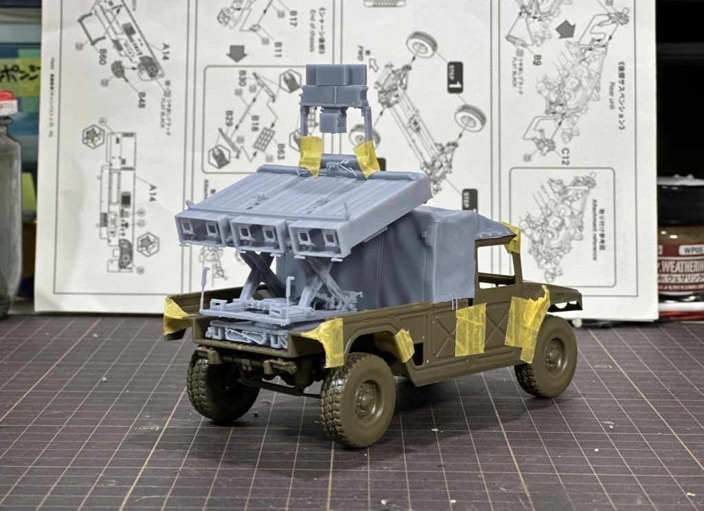 1/35中距離多目的誘導弾(展開&走行状態)ファインモールド高機動車用改造キット