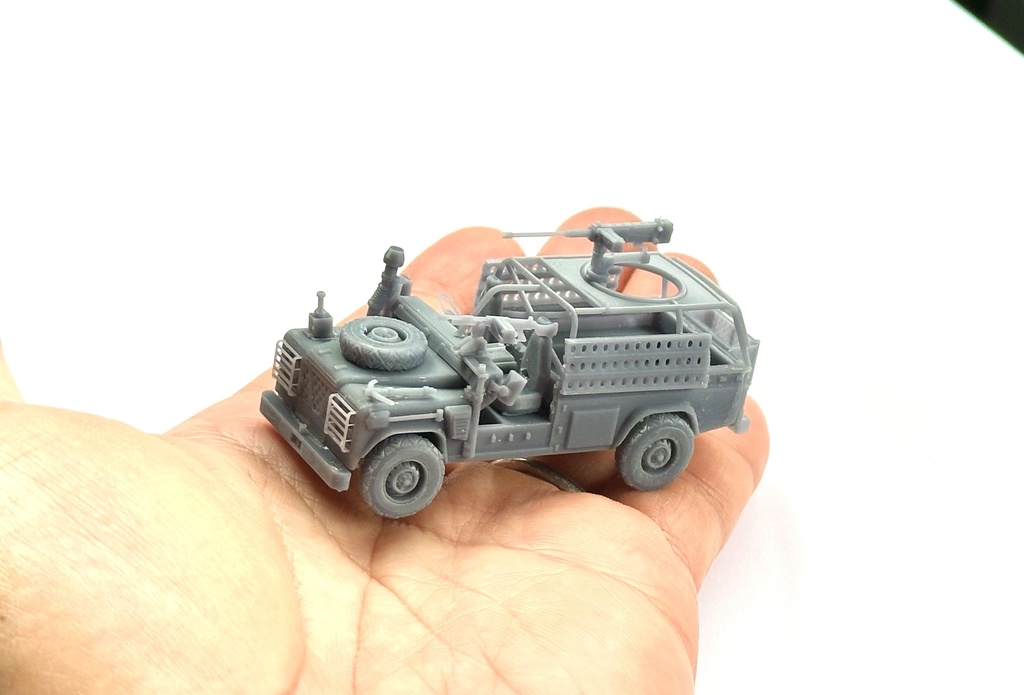 1/72 ランドローバーウルフWMIK