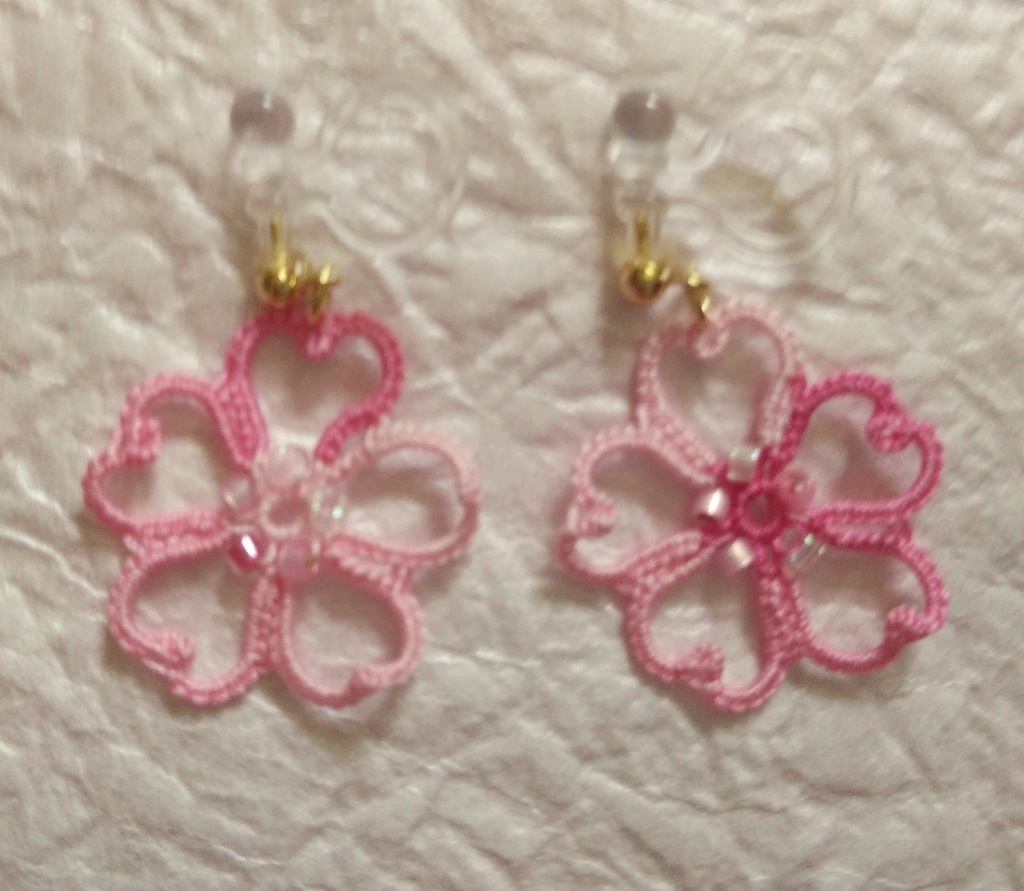 シリーズ<桜花>ノンホールピアス