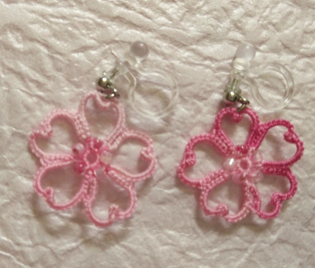 シリーズ<桜花>ノンホールピアス