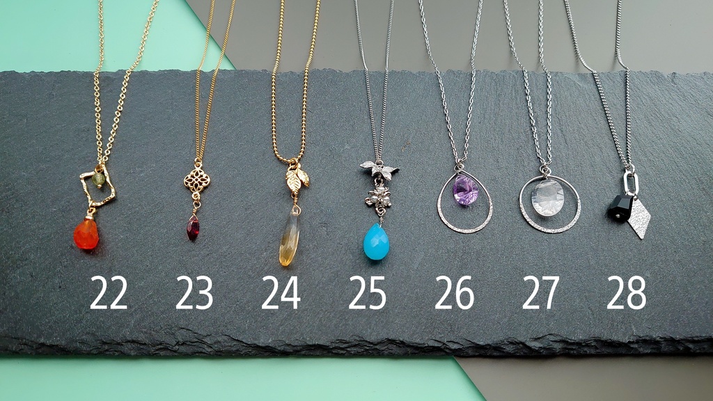 22〜28　江のもの 天然石ネックレス