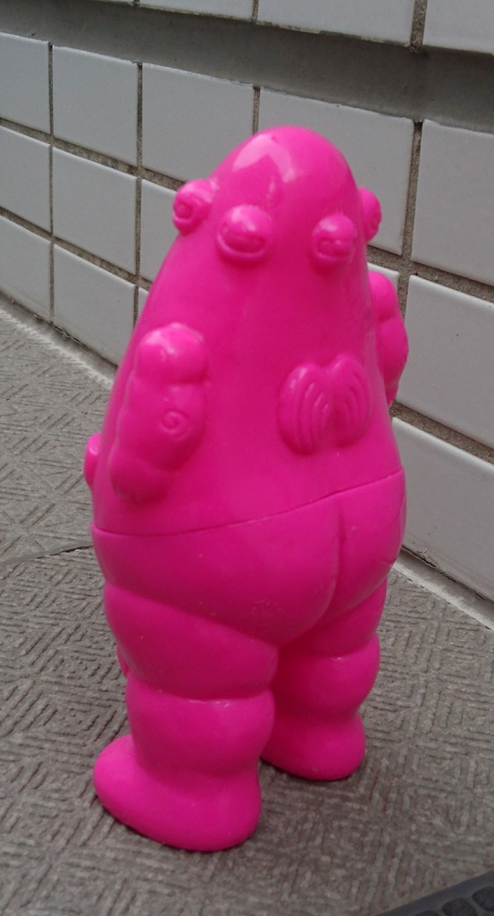 松村魂オリジナル怪獣ソフビ「わがまま怪獣ダスティ」(無彩色版)