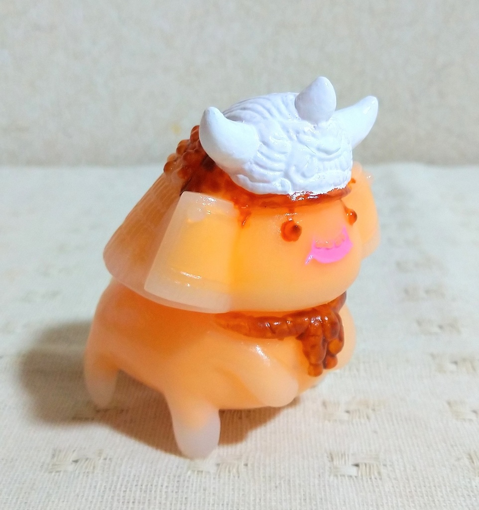 松村魂オリジナルソフビ「兜の妖精キャスキィ」カスタムペイント