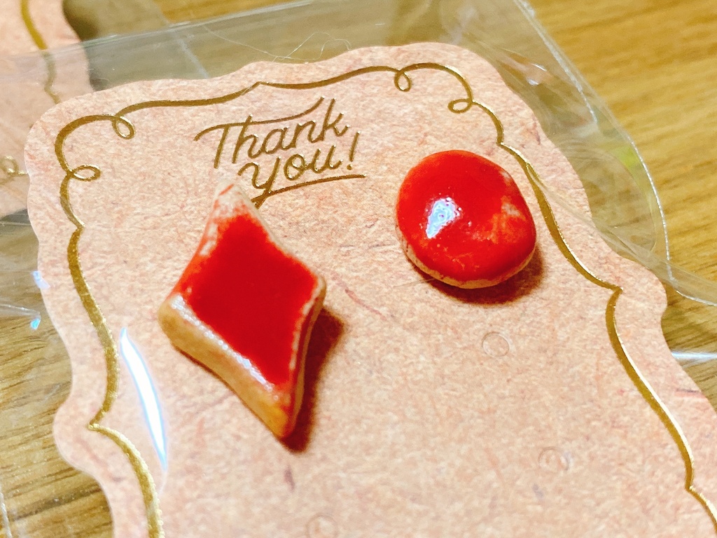 手作り陶器パーツのピアス【あか】