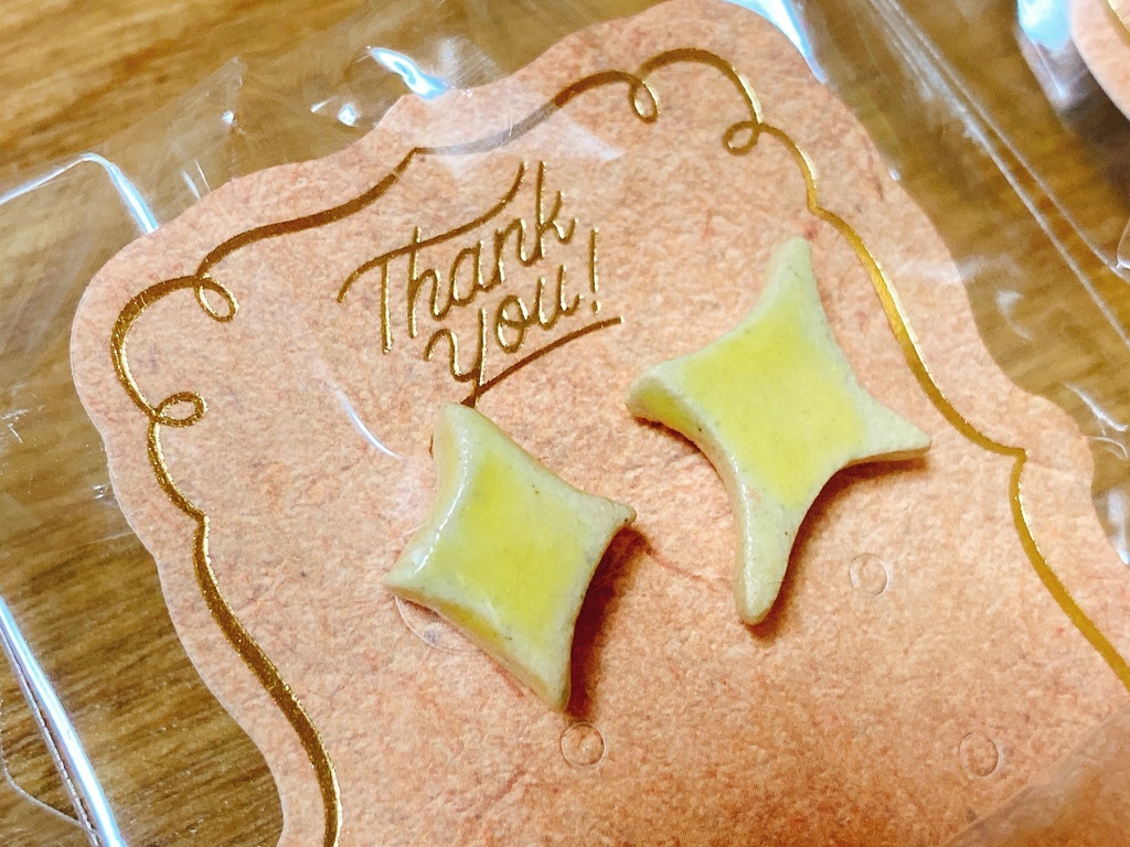 手作り陶器パーツのピアス【きいろ】