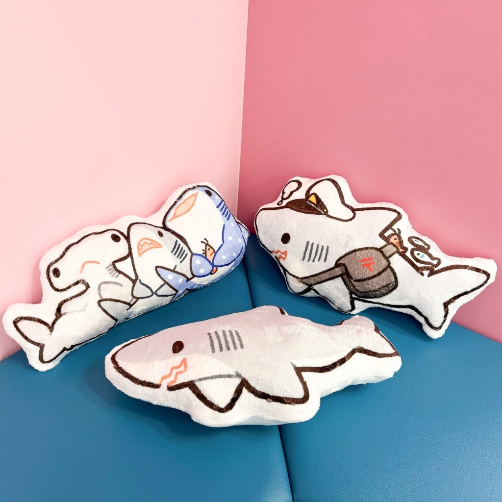 サメさんクッション