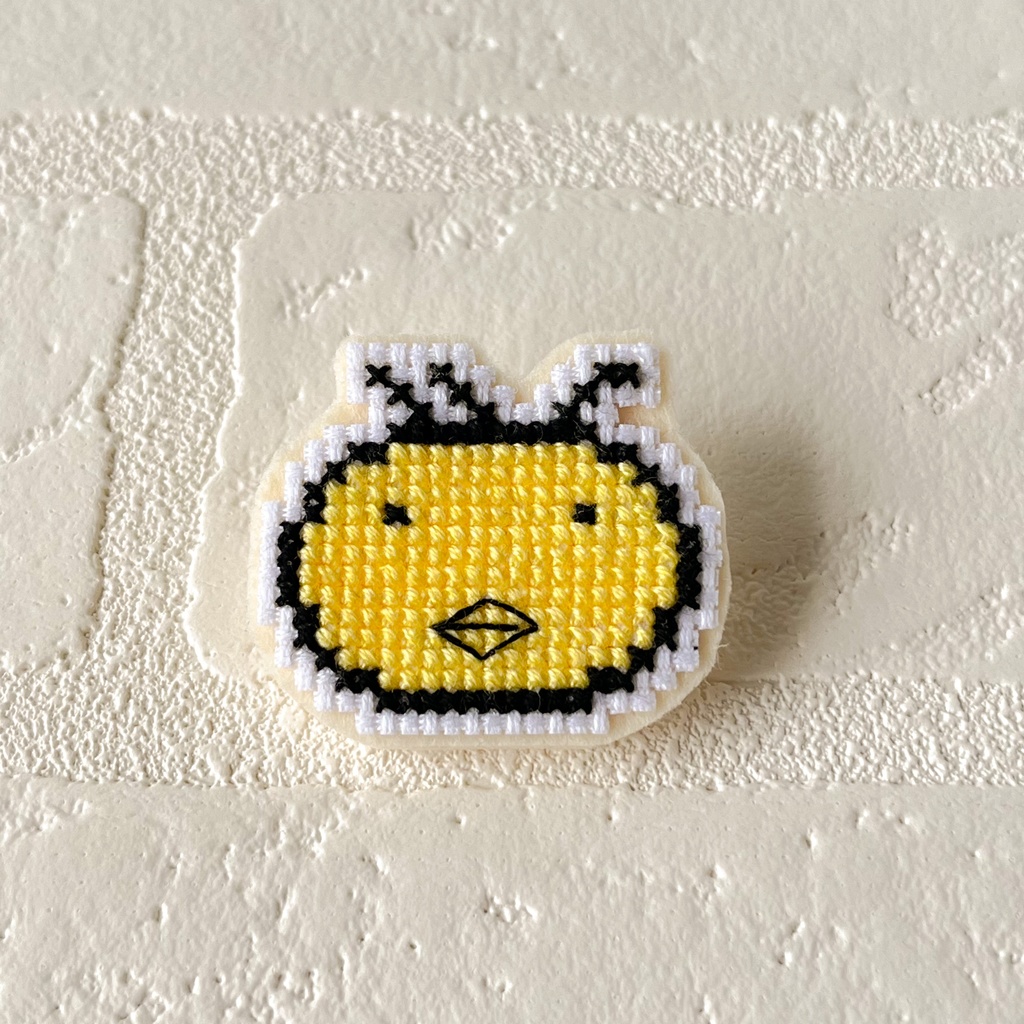 ハンドメイド・クロスステッチワッペン(ブローチピン付き)