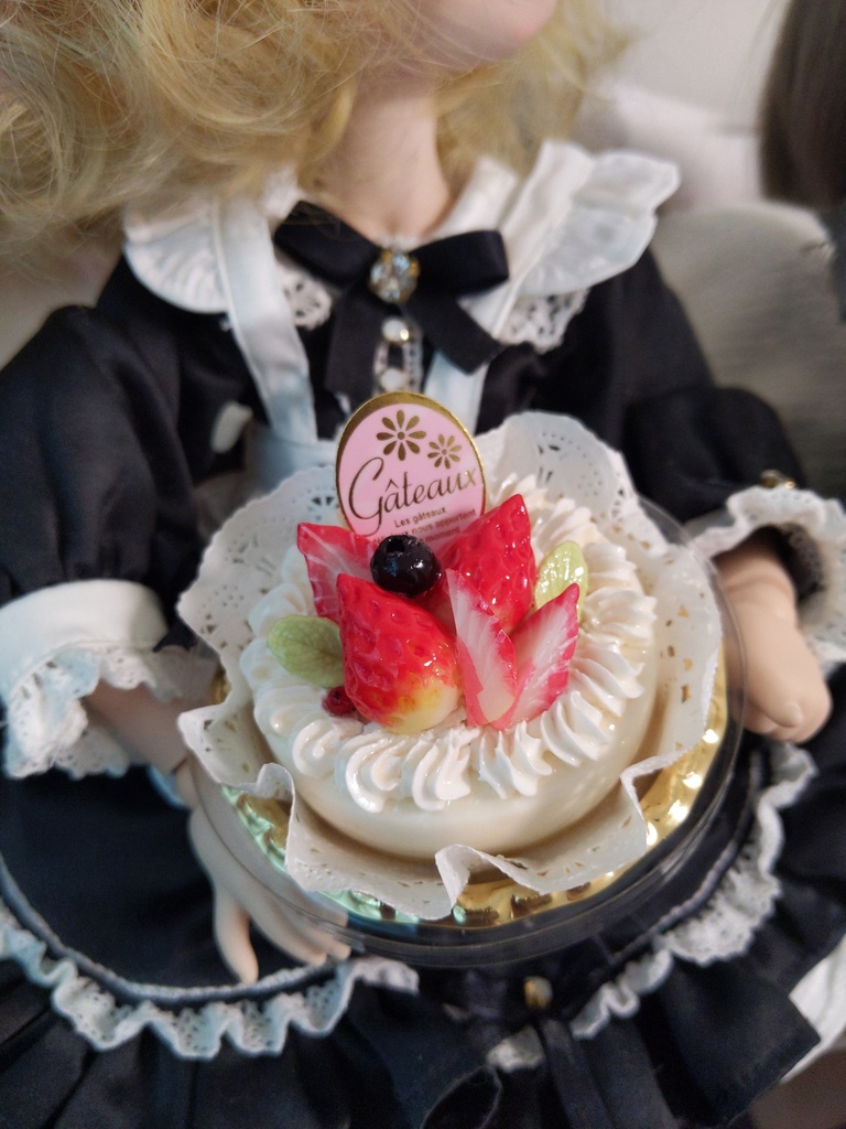 1/3 苺のホールケーキ (メモスタンド)