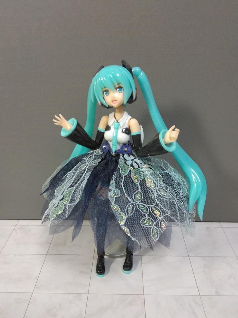 武装スカートset　雫形　ブルーラメレース×紺パニエ